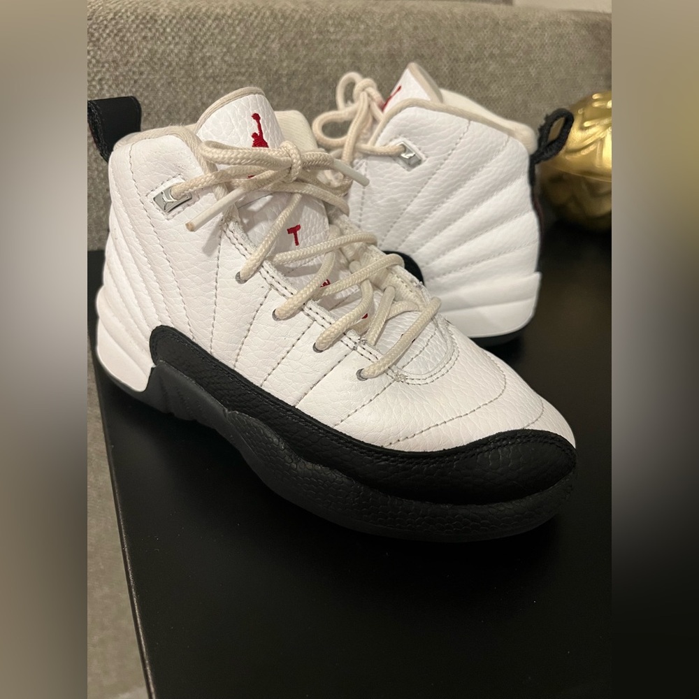 Jordan Toddler's 12 Retro White/Gym Red-Black 'Taxi Flip' 12c